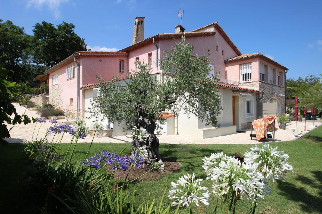 Villa Jalna Chambre, Suites Et Appartement Roquefort Les Pins Eksteriør billede