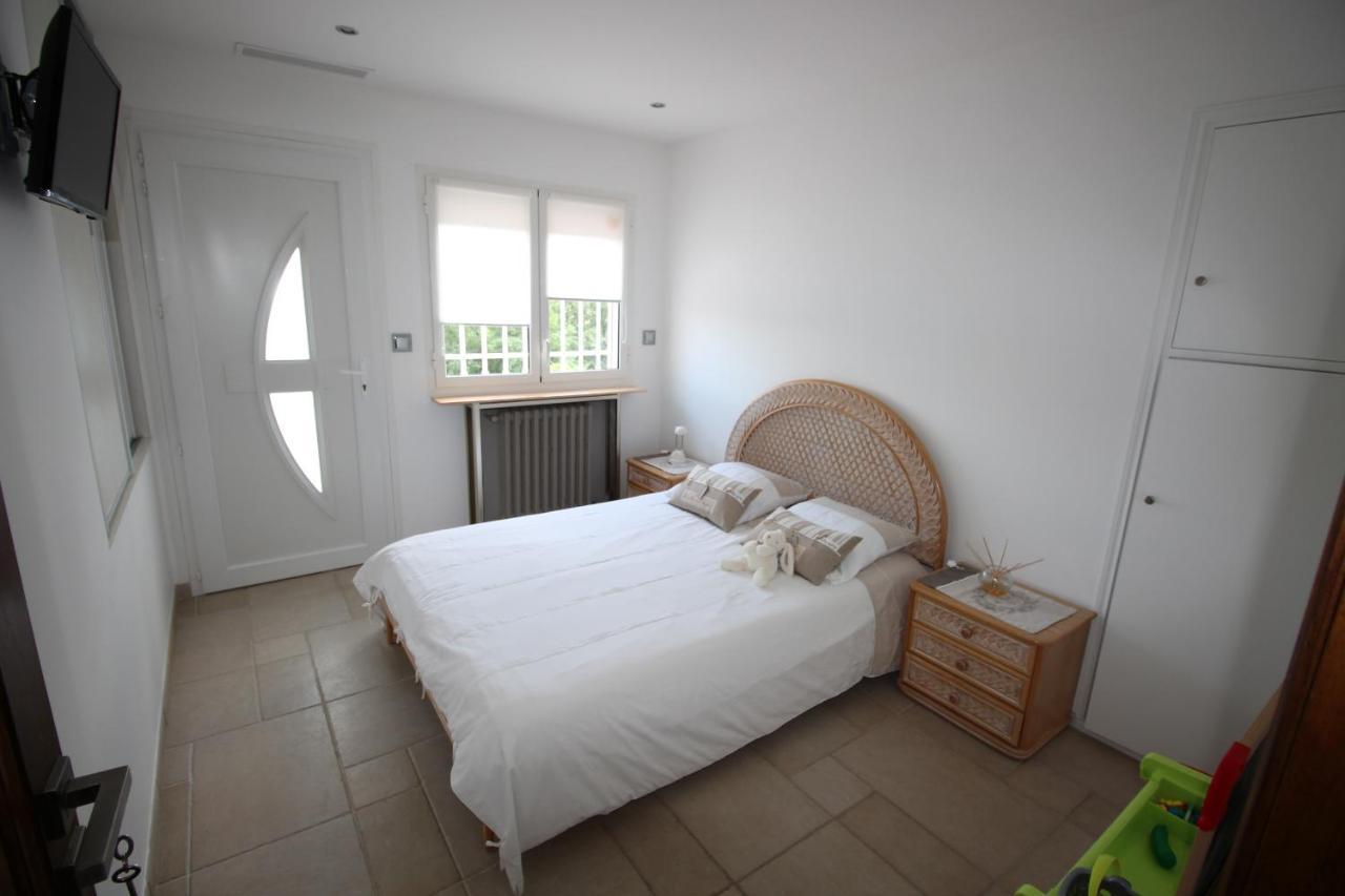Villa Jalna Chambre, Suites Et Appartement Roquefort Les Pins Eksteriør billede